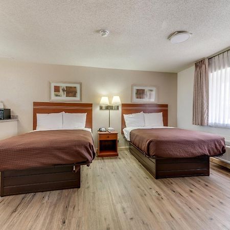 אלאמוסה Valley Motel מראה חיצוני תמונה