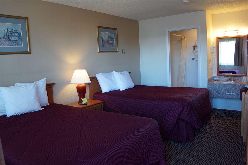 אלאמוסה Valley Motel מראה חיצוני תמונה