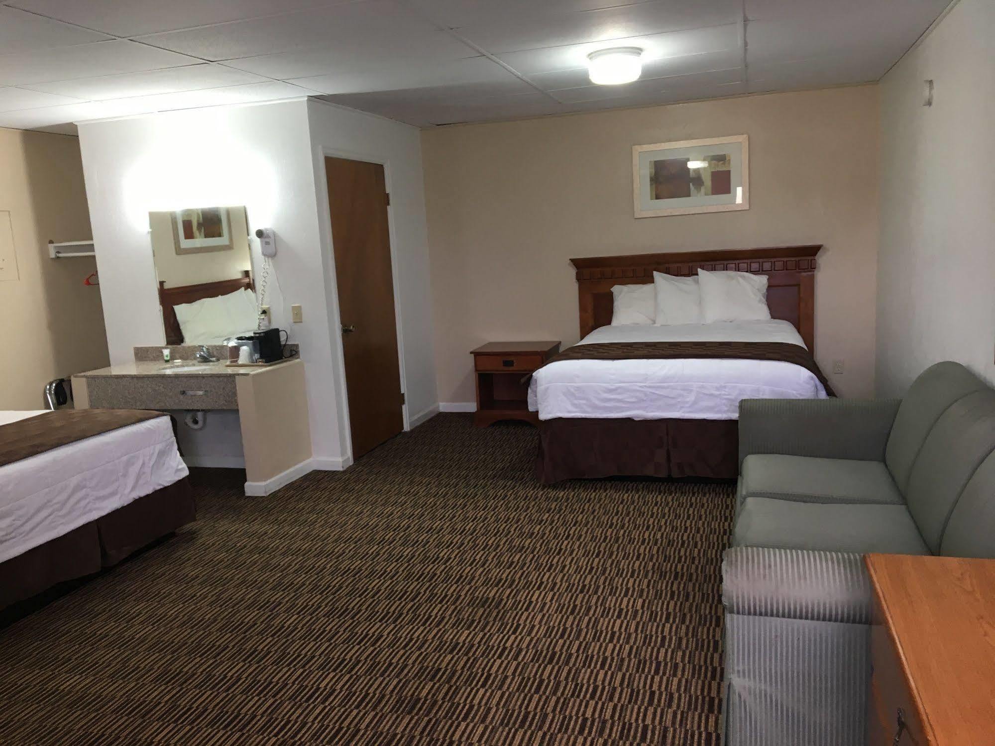 אלאמוסה Valley Motel מראה חיצוני תמונה